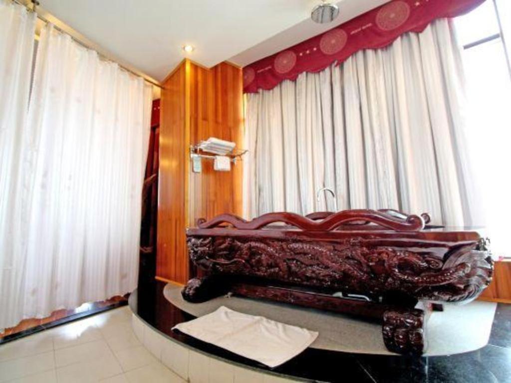 Orient Hotel Дананг Экстерьер фото